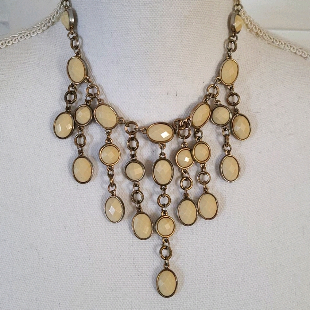 Pale White Beveled Beaded Adjustable Drop Necklace
